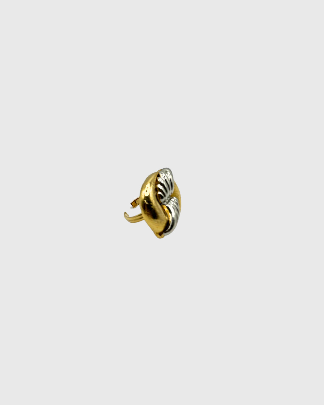 Bague upcyclée - métal doré & strass