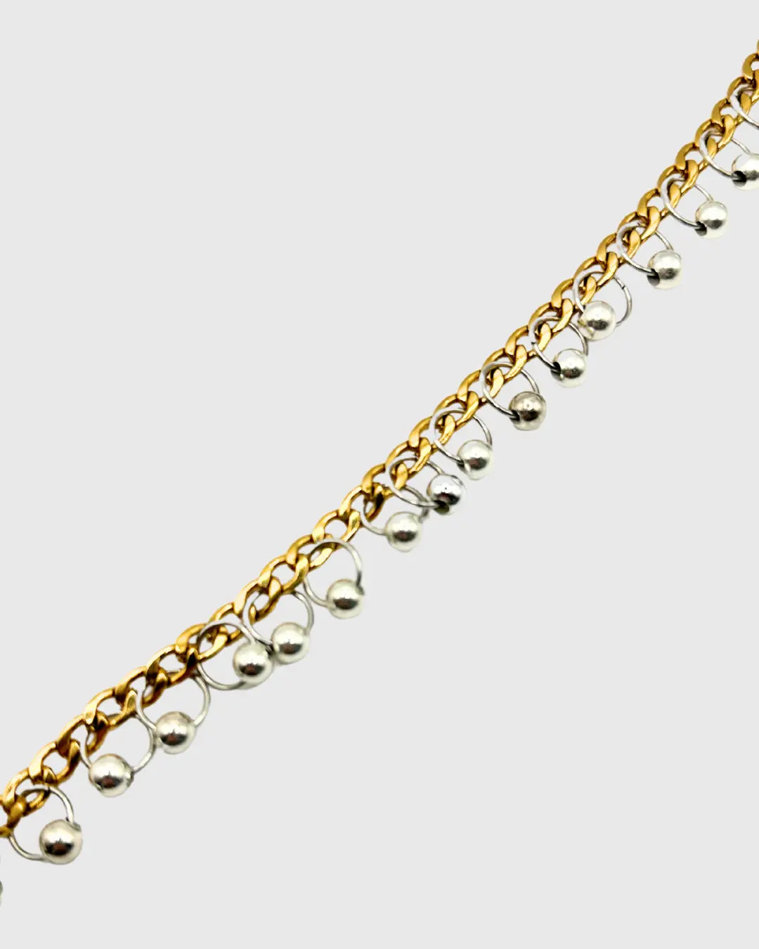 Bijou upcyclé belou – collier mixte fait main à Lyon

